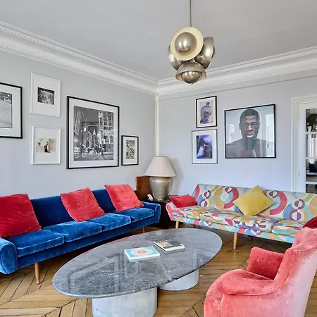 Superb Flat With Terrace In The Centre Of Appartamento