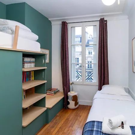 Superb Flat With Terrace In The Centre Of Parigi